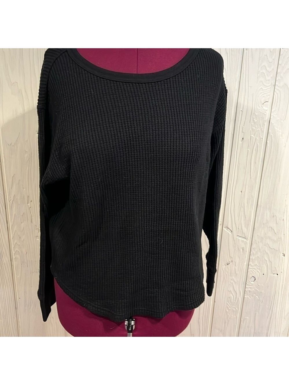GAP Black Waffle Knit Long Sleeve Scoop Neck Sweater Large